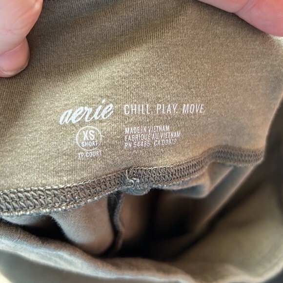 AERIE Size X-Small Short Olive Green Leggings Yoga Workout Athleisure Stretch - Picture 4 of 5